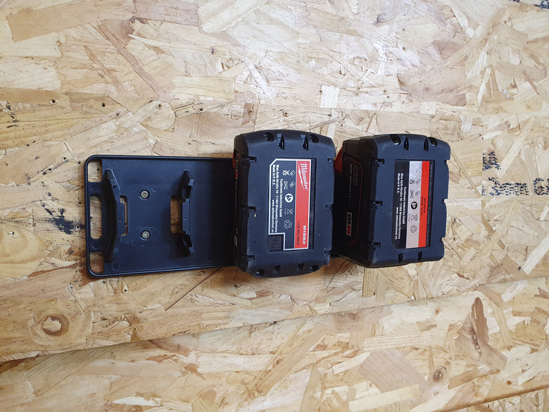 StealthMounts Battery Board for Milwaukee M18 